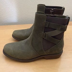 Olive Green with a hint of brown zipper.Teva Brand. Ankle boot.